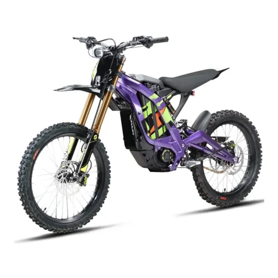SURRON Light Bee X Offroad in Lila, schräge Vorderansicht