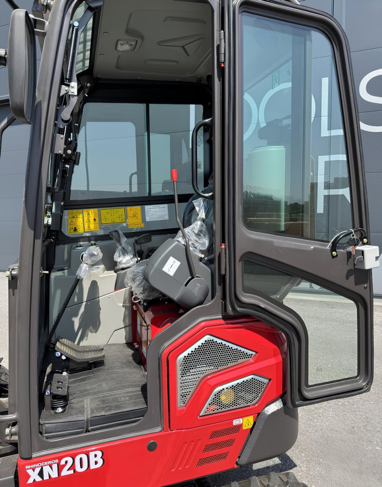 Rhinoceros XN20B Diesel Minibagger mit Kabine und Kubota Motor 18 PS - 3 Zylinder