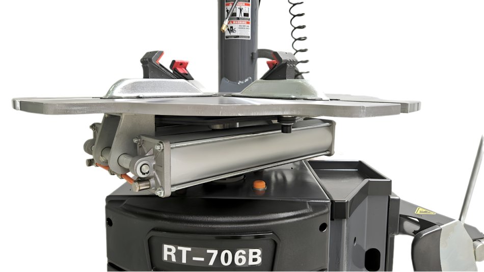 RTM 706B Reifenmontiermaschine 24 Zoll