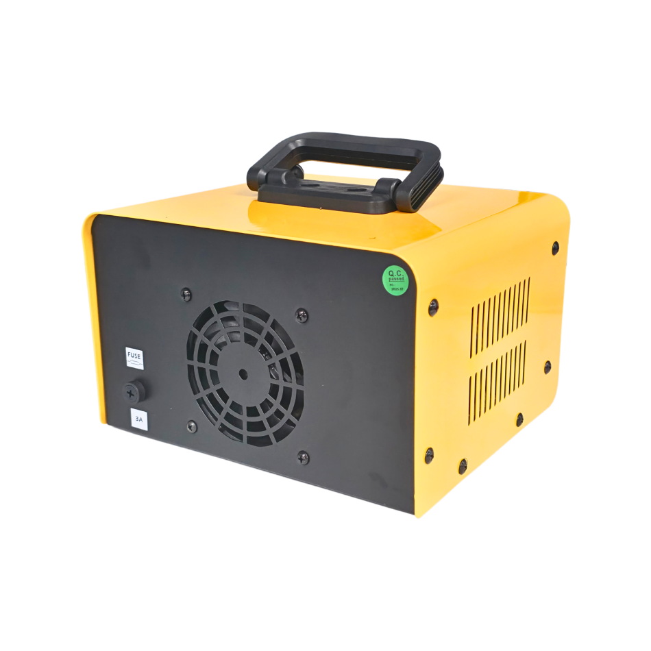 12V/24V Batterieladegerät 360W – LED-Display, vollautomatisches 3-Stufen-Laden, Schutzsystem und Lüfterkühlung