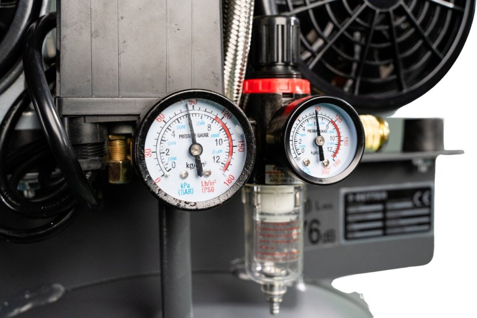 RT1090 4 PS Flüster Kompressor 100L / 8 Bar