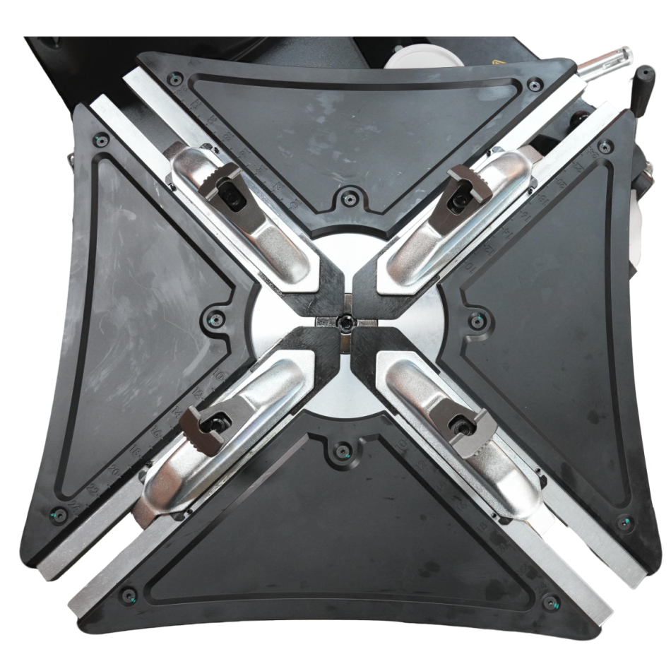 RETTER RC818A - Reifenmontiermaschine mit platzsparender Schwenksäule